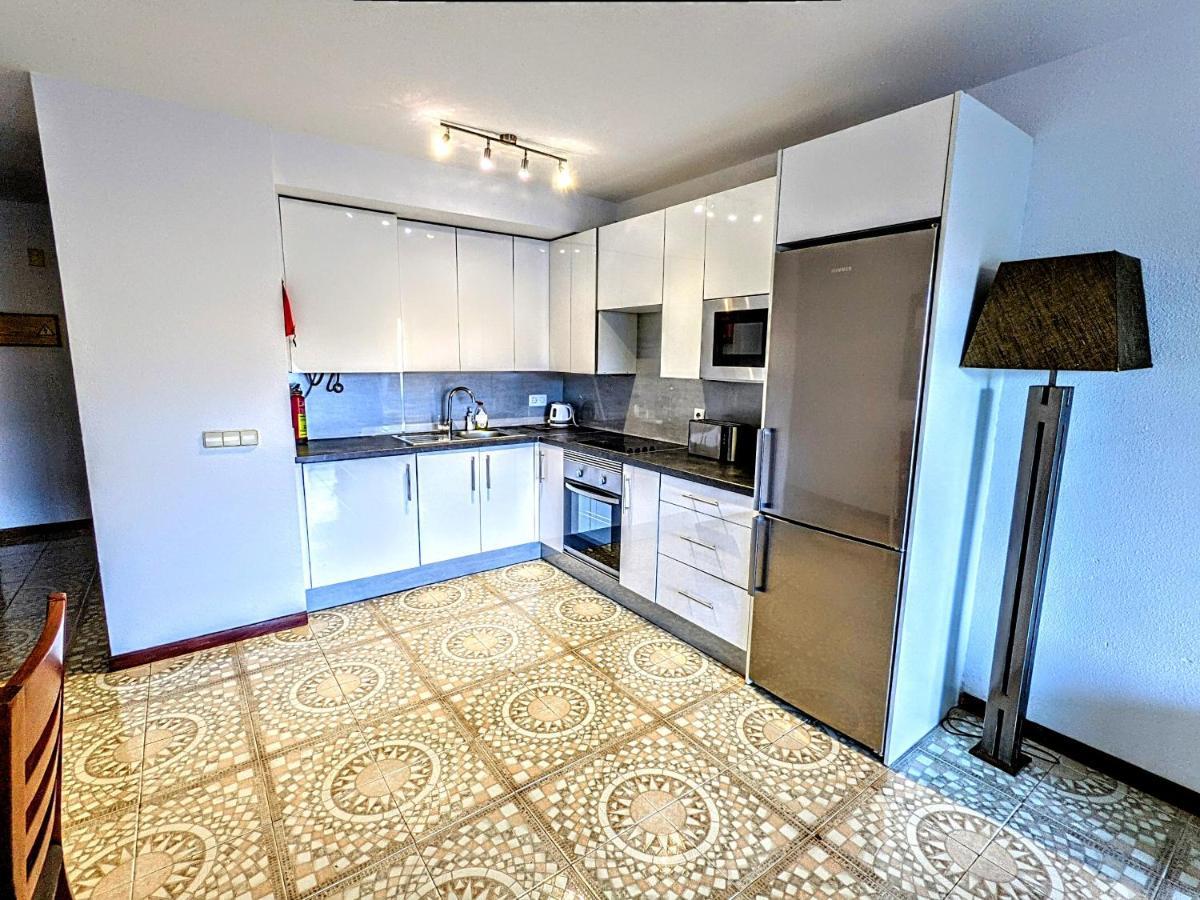 Luxury Newly Refurbished Modern Apartment With Stunning Mountain Views - Xmas And Ny 2025-2026 Now Booking San Miguel de Abona Eksteriør billede